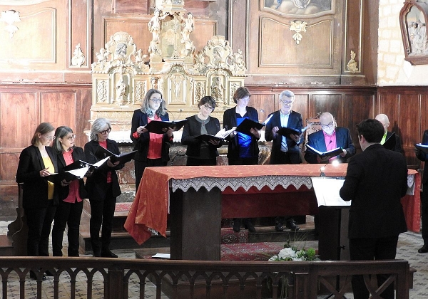 Manifestations culturelles à Domme en Dordogne Périgord