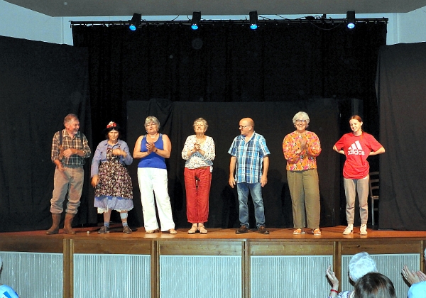 Manifestations culturelles à Domme en Dordogne Périgord