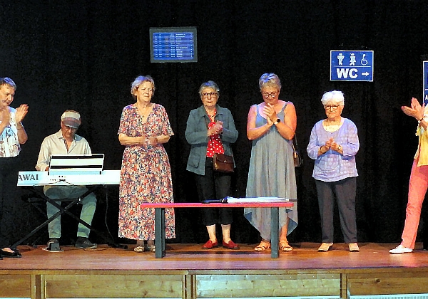 Manifestations culturelles à Domme en Dordogne Périgord